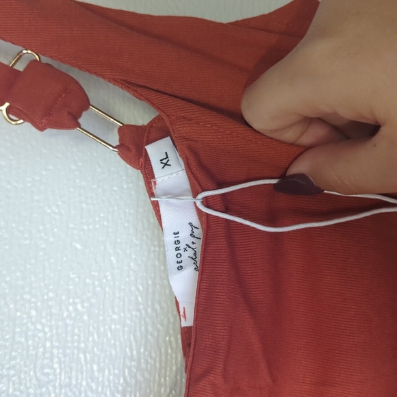 Cropped corset top - Picture 2 of 3